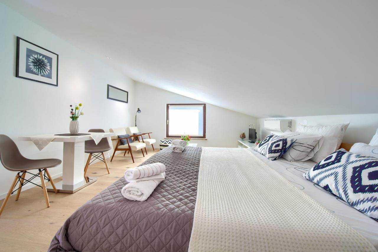 Apartments Sinisa - Крк Экстерьер фото