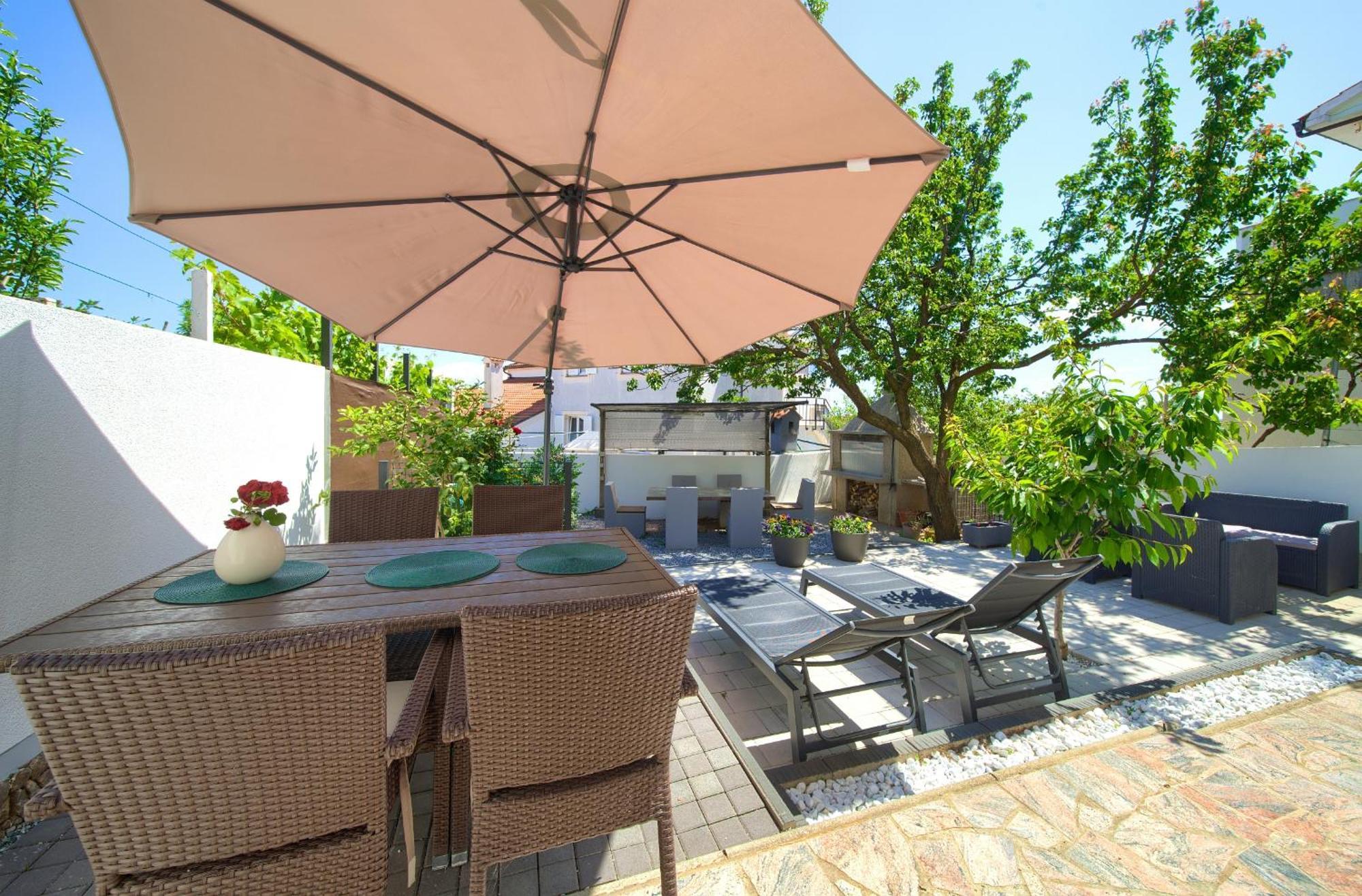 Apartments Sinisa - Крк Экстерьер фото